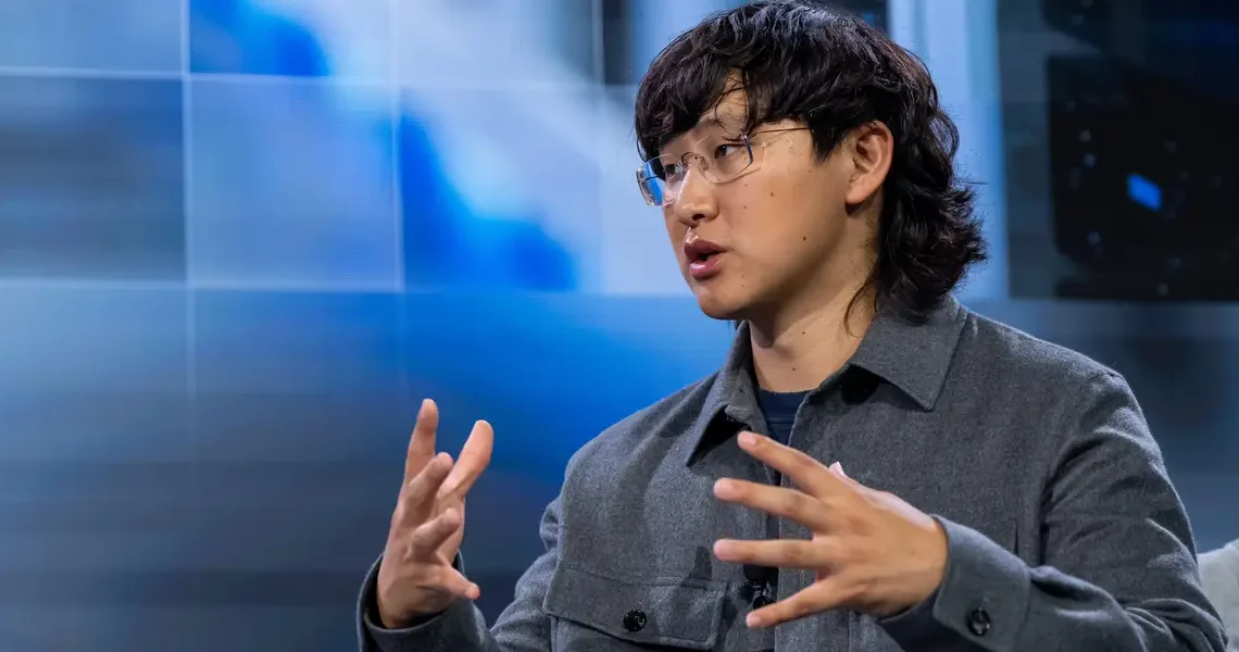 Alexandr Wang says startups supercharged by AI can now pick ‘Goliath versus Goliath’ fights