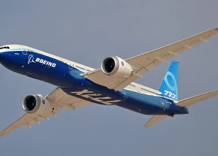 Airlines are still willing to bet on Boeing, and the biggest aviation show of the year proves it