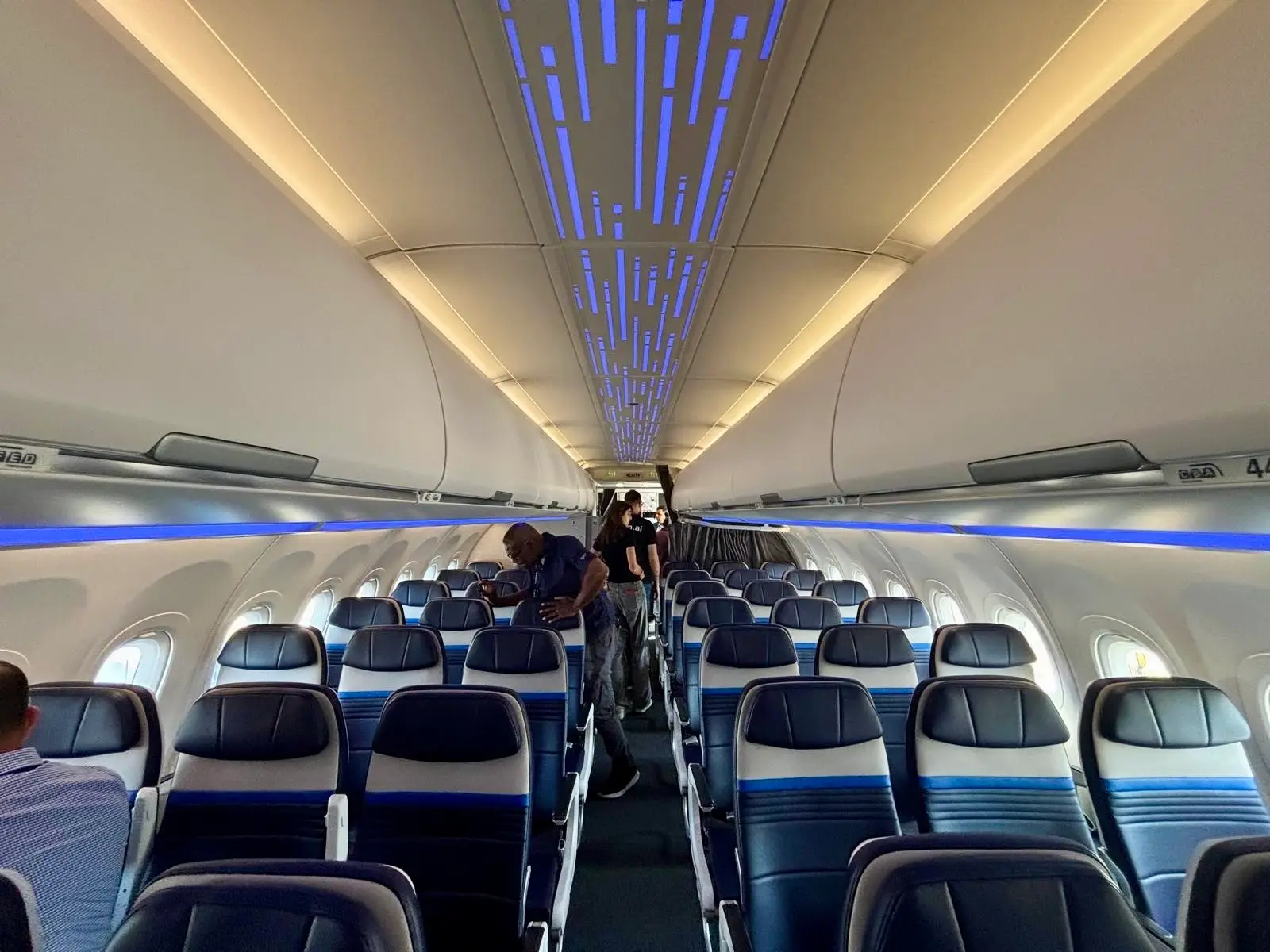 The overhead bins on the United A321XLR.
