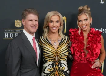 Meet the Hunt family, the billionaires behind the Kansas City Chiefs and one of America’s richest dynasties