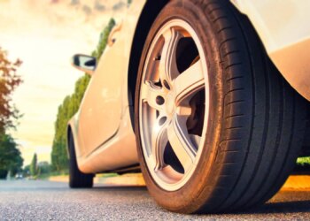A Chemical From Car Tires May Be Linked to Alzheimer’s, New Study Suggests