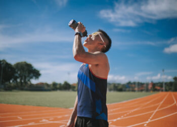 How to stay safe when exercising in the heat