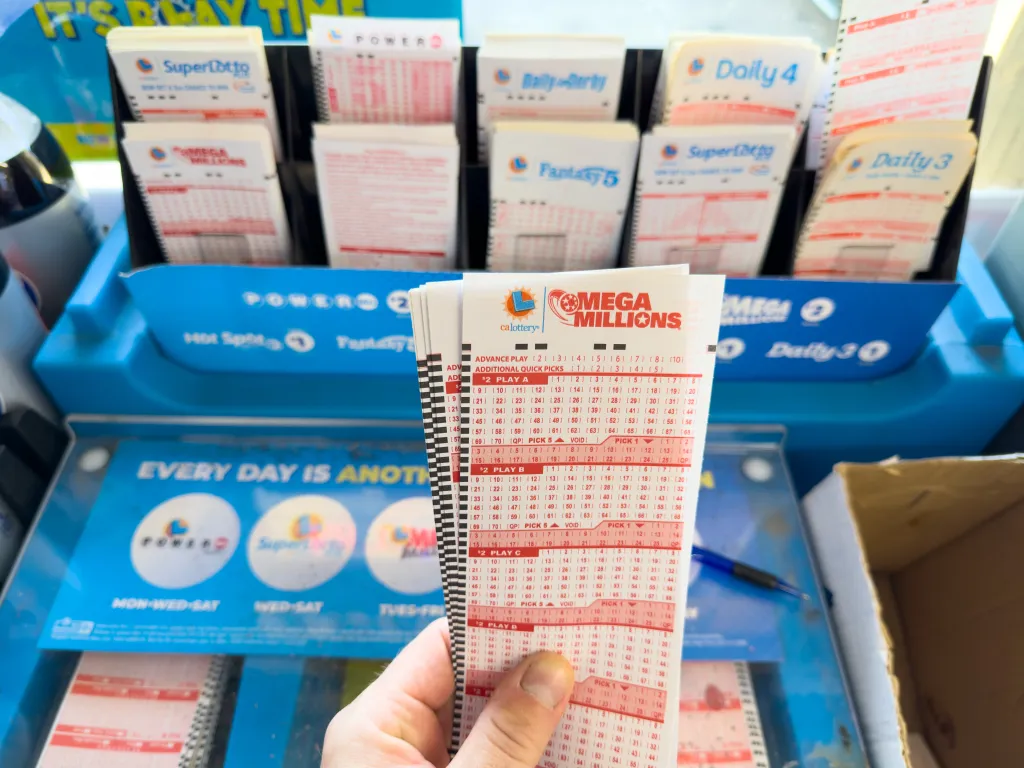 The Mega Millions jackpot shot up to $800 million as no player won the grand prize for Friday's drawing, continuing the four-month winless drought.
