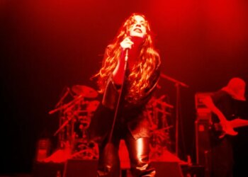 31 Years Ago, This Future Alt-Rock Icon Released a Biting Single Ripped Straight From Her Diary