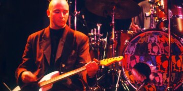 3 Albums That Still Sound so Good, You Won’t Believe They Came Out 30 Years Ago