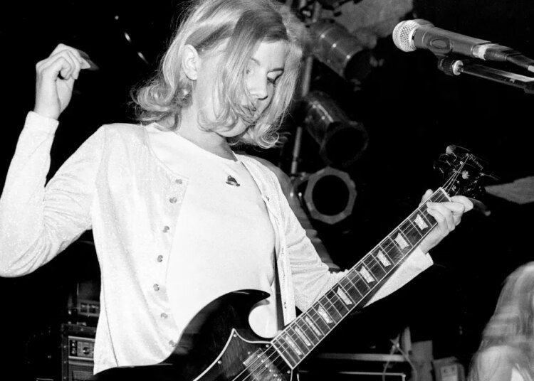 3 Female-Fronted 90s Alternative Bands Who Deserve More Recognition for Their Contributions to the Genre