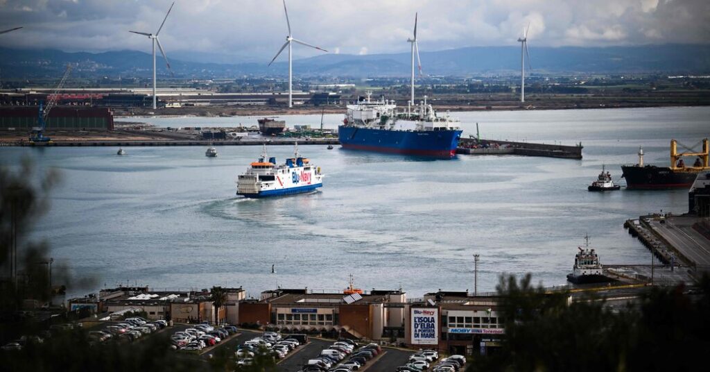 Clock Ticks Down to Europe’s Ban on Russian Gas Tankers