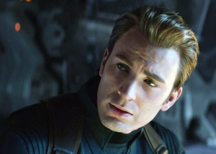 Chris Evans Says Marvel Sent ‘at Least a Dozen Pitches’ for Captain America Return Before ‘Doomsday’