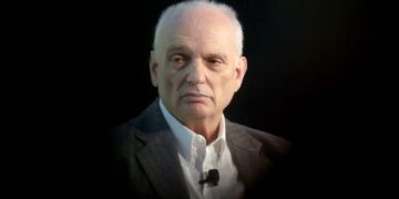 David Chase to Write and Direct Film About CIA’s Weaponization of LSD