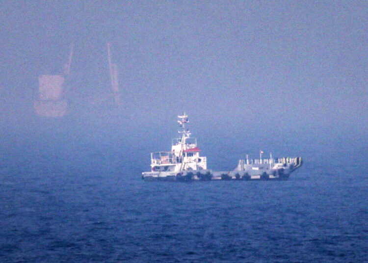 Oil prices jump after Trump’s threats on Strait of Hormuz