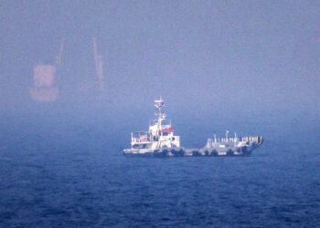Trump retreats from shipping toll, limits blockade in Strait of Hormuz