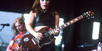5 Cigarette Mom Rock Songs From the 90s and 2000s That This Dad Loves With His Entire Buttrock Heart