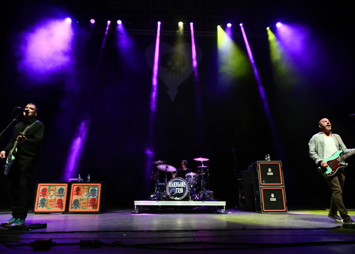 Punk Rock Legends Cancel Tour Hours Before It Began Due to Vocalist’s Worsening Medical Issues