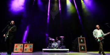 Punk Rock Legends Cancel Tour Hours Before It Began Due to Vocalist’s Worsening Medical Issues