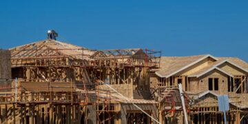 It’s now cheaper to buy a new home than a used one, thanks to builder incentives and baby boomers who don’t want to sell on the low