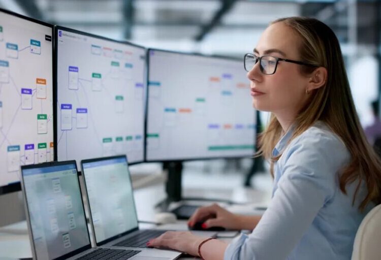 Goldman economist offers a reality check on AI adoption: it took 15 years for computers to really show up in the data