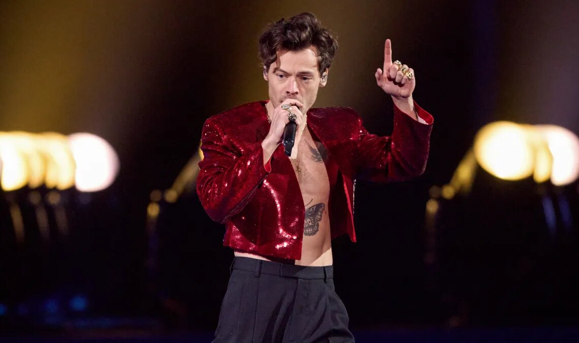 This Pop Star Just Set a World Record With His Unconventional Touring Method