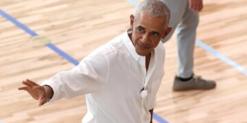 Barack Obama Just Dropped His Summer Playlist, but I’m Not Convinced He’s Actually Listening to Some of These Songs