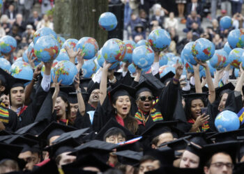 Nursing and other degree programs now qualify for higher student loans
