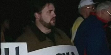 Kevin Smith Once Joined a Protest Against His Own Movie, and the Video Is Hilarious