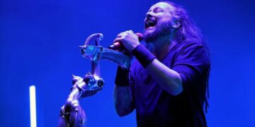 Korn’s ‘Freak On A Leash’ Somehow Sounds Even More Unhinged With a Live Orchestra