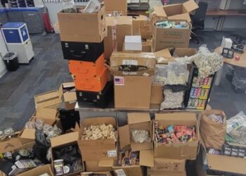 FedEx flags major pot shipment linked to Virginia smoke shop