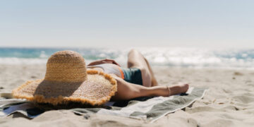 Tanning is trending, but is it ever safe? Here’s what dermatologists say.