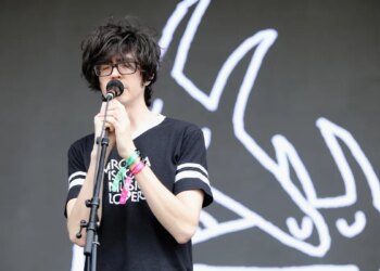 3 No-Skip Indie Rock Albums Celebrating Their 15th Anniversaries This Year