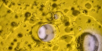 People on TikTok Are Using Olive Oil as Lube. Here’s Why That’s a Bad Idea, According to an OB-GYN.