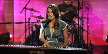 3 Songs That Are Basically Artists’ One Big F*** You to Their Record Label