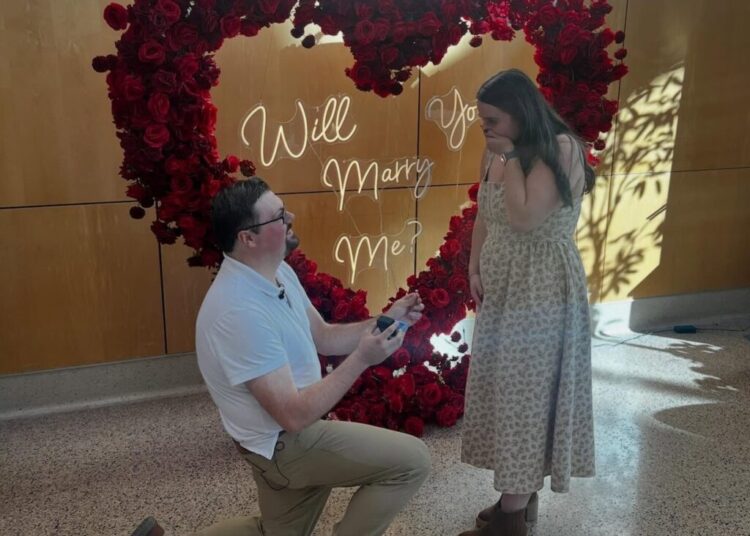 They met while being treated for brain injuries. Now they’re getting married.
