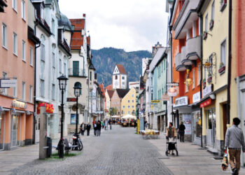 Castle-hopping in the dreamy Bavarian Alps