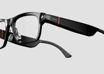 These New Smart Glasses From Solos Come With a Privacy Shield for the Cameras