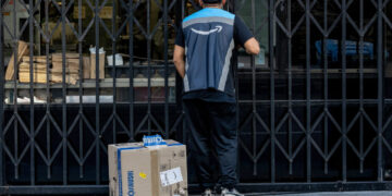 Amazon, gig companies see spike in workers on SNAP and Medicaid, study shows