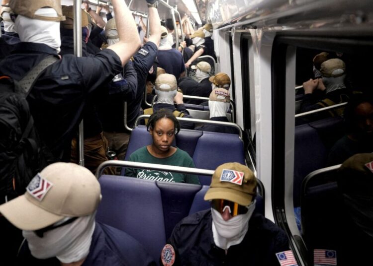 What a viral Metro photo reveals about a divided nation