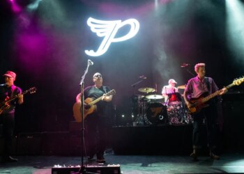 The Pixies Respond to Dave Grohl’s Fanboy-Level Confession About ‘Surfer Rosa’