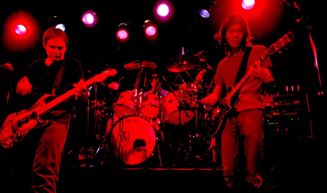 This 1995 Rock Hit Was the Product of an Intense Recording Session of ‘Cataclysmic’ Destruction