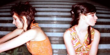 The ‘Five-Year Stranger Theory’ Explains Why So Many Friendships Quietly Fade