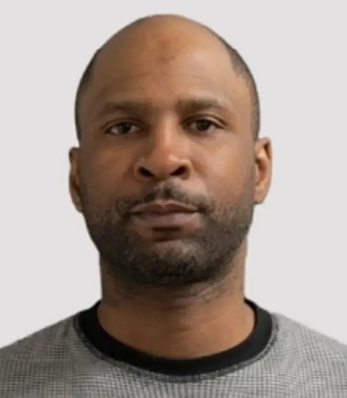 Headshot of Tyrone Thomas.