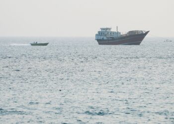 U.S. launches fresh wave of attacks on Iran after Trump threatens wider strikes