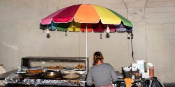 ICE raids took economic toll in Los Angeles, report says