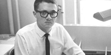 Pat Oliphant, Pulitzer Prize-Winning Political Cartoonist, Dies at 90