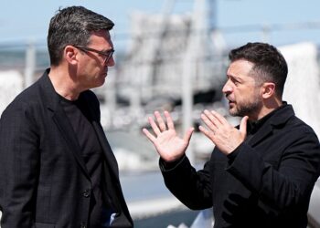Zelensky is first foreign leader to visit Burnham, U.K.’s new prime minister