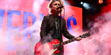 Watch: Billie Joe Armstrong and Iron Maiden’s Bruce Dickinson Join Forces for a 1972 Glam Rock Cover