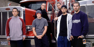 3 Rock Hits From 2001 That Marked the Turn of the Century
