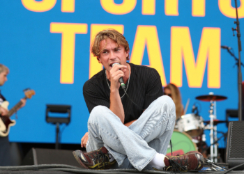 If You’re a Blur Fan, You Need to Be Listening to These 3 Bands