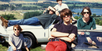 4 Shoegaze Songs That Bring the Vibes Every Time