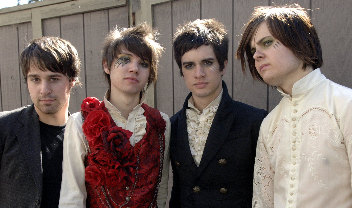 4 Alt-Rock Songs You Were Definitely Listening to While Dressing up to Take Myspace Scene Photos