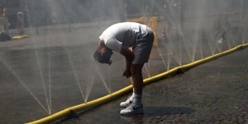 What Is a ‘Heatwave Hangover’? Experts Say the Effects Can Last for Days.