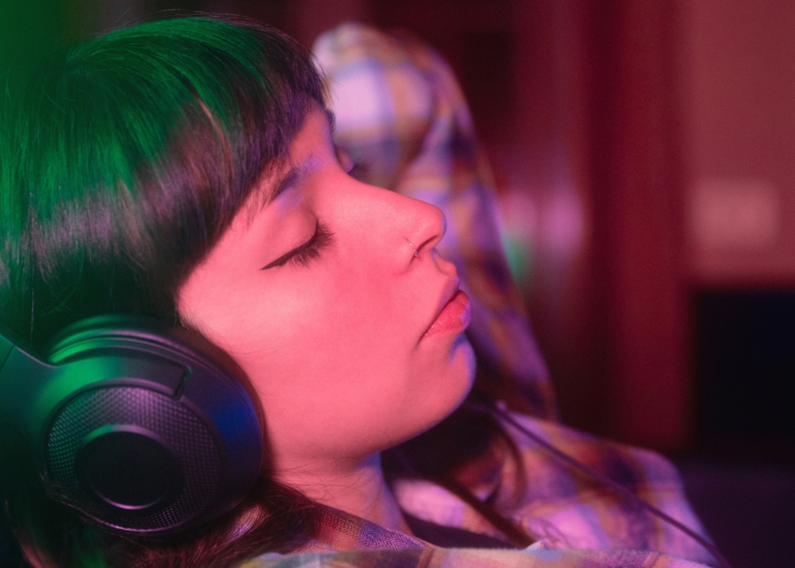 What Your Music Taste Says About Your Personality, According to Therapists